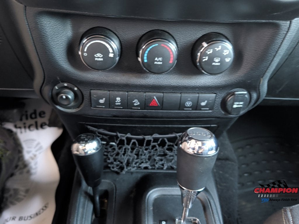 2017 Jeep Wrangler Unlimited Sahara 4x4