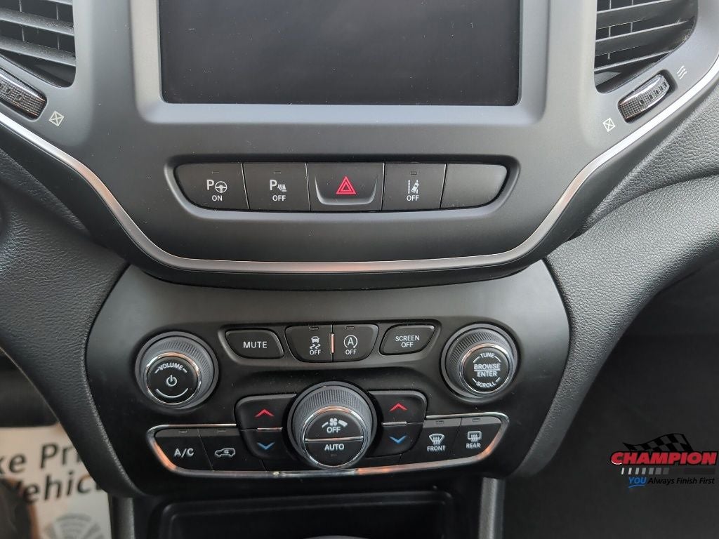 2023 Jeep Cherokee Altitude Lux 4x4