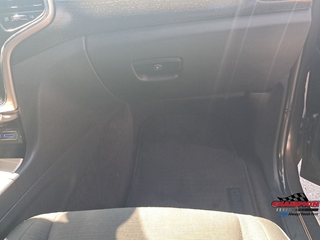 2016 Jeep Grand Cherokee Laredo