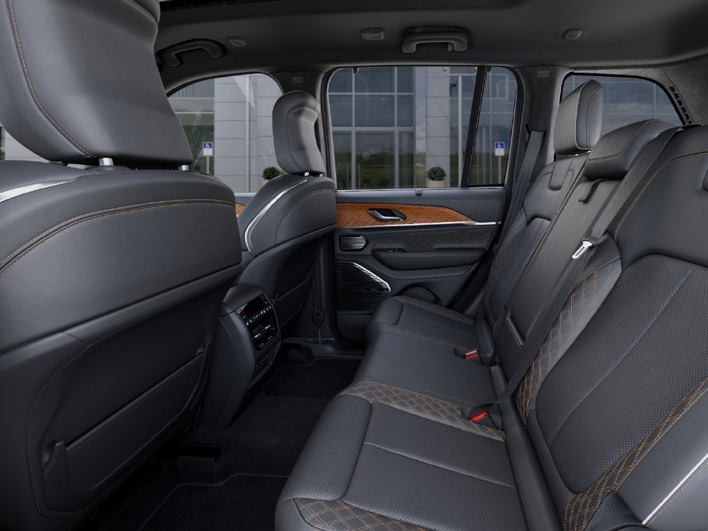 2027 Jeep Grand Cherokee GRAND CHEROKEE SUMMIT 4X4