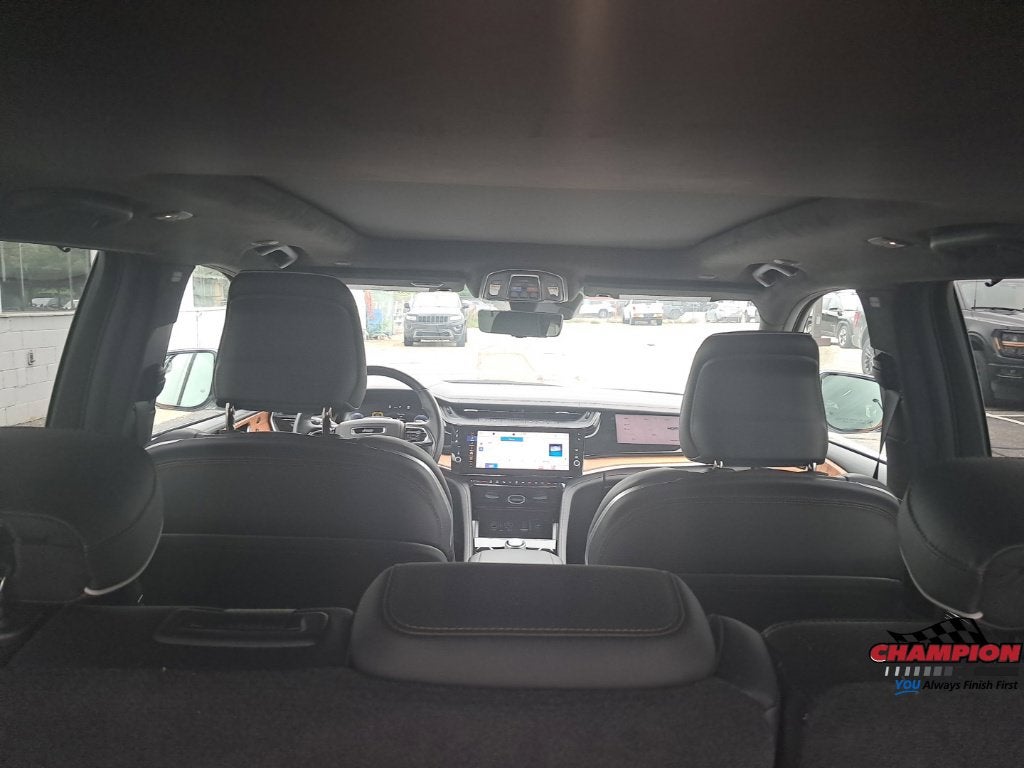 2026 Jeep Grand Cherokee Summit