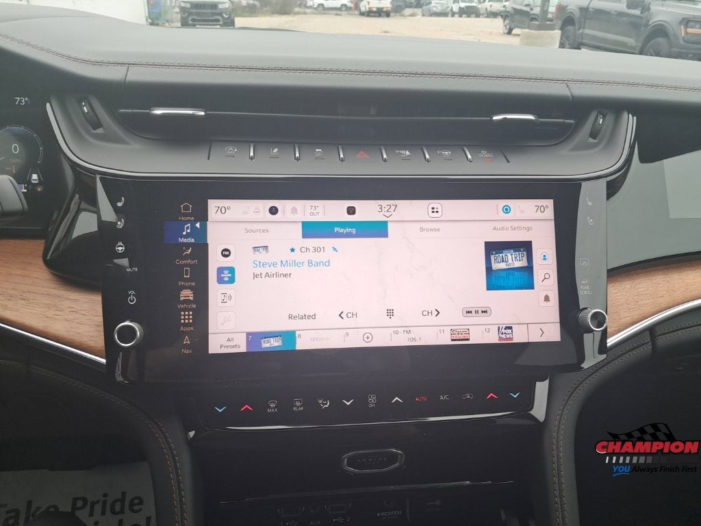 2026 Jeep Grand Cherokee Summit