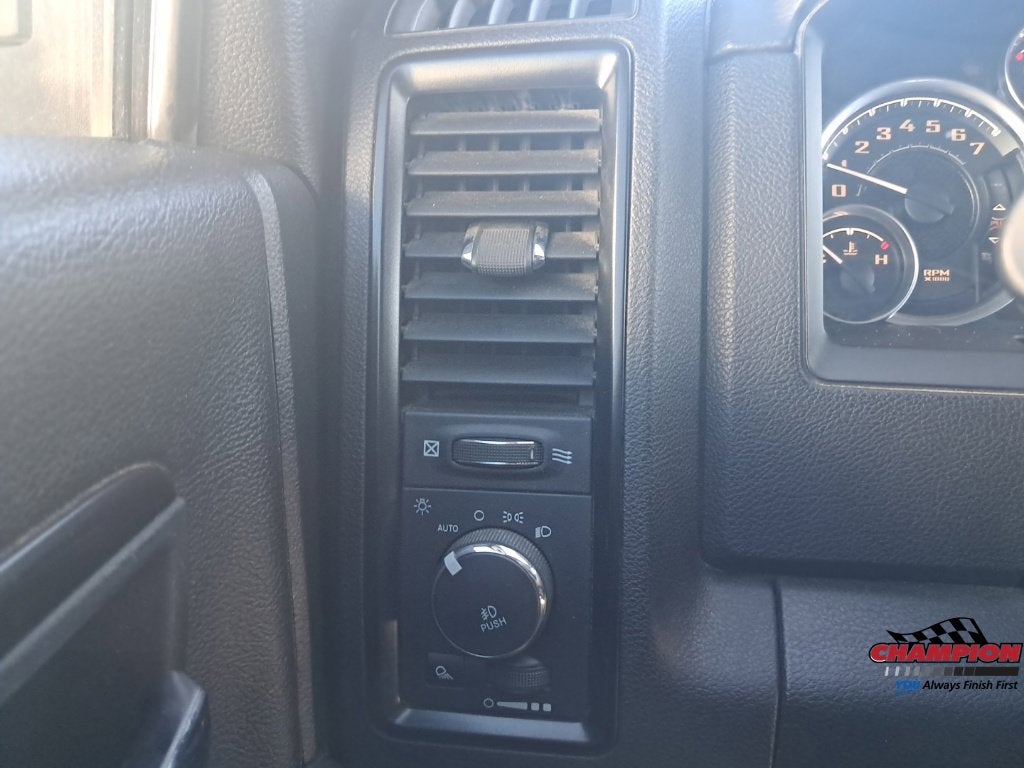 2017 RAM 1500 Rebel Crew Cab 4x4 5'7' Box