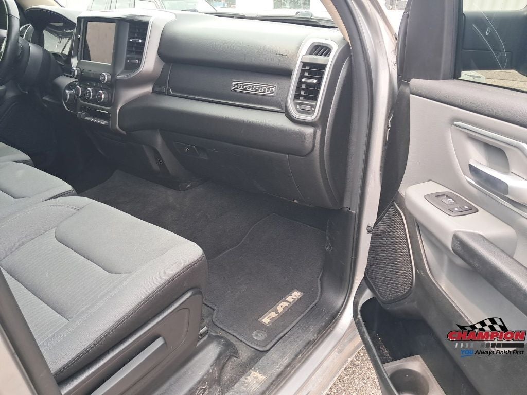 2020 RAM 1500 Big Horn Crew Cab 4x4 5'7' Box