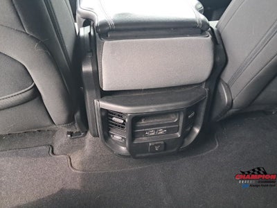 2020 RAM 1500 Big Horn Crew Cab 4x4 5'7' Box