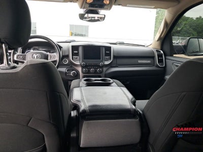 2020 RAM 1500 Big Horn Crew Cab 4x4 5'7' Box