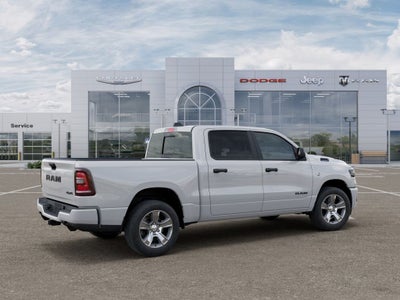 2026 RAM 1500 RAM 1500 EXPRESS CREW CAB 4X4 5'7' BOX