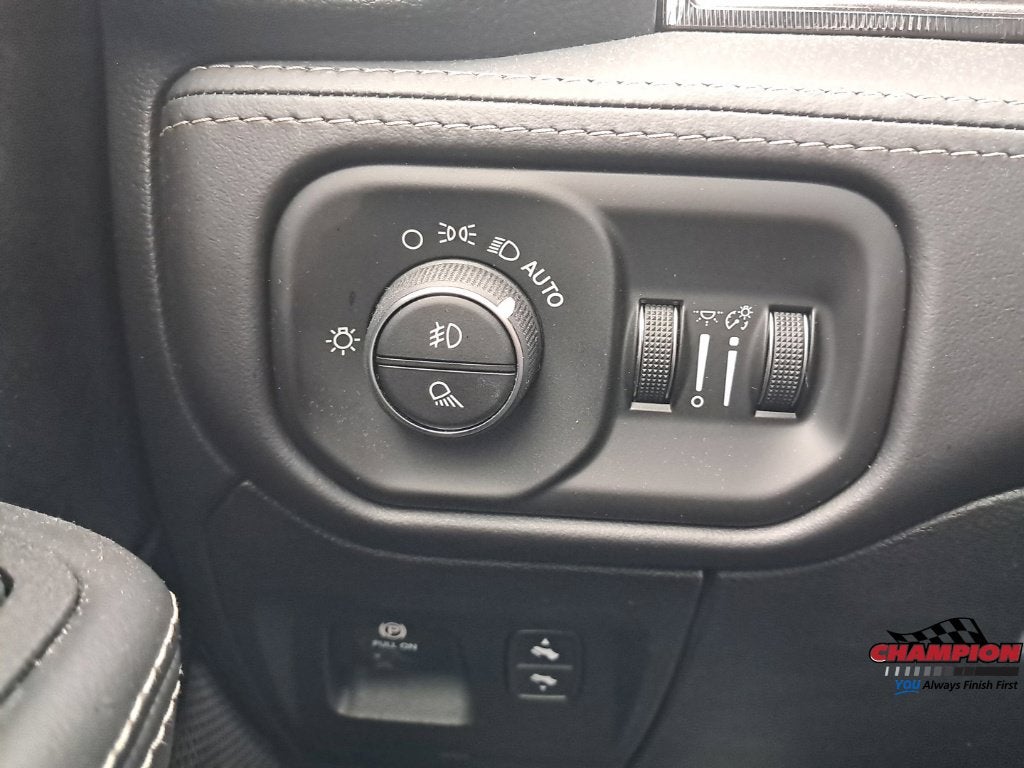 2026 RAM 1500 RHO Crew Cab 4x4 5'7' Box