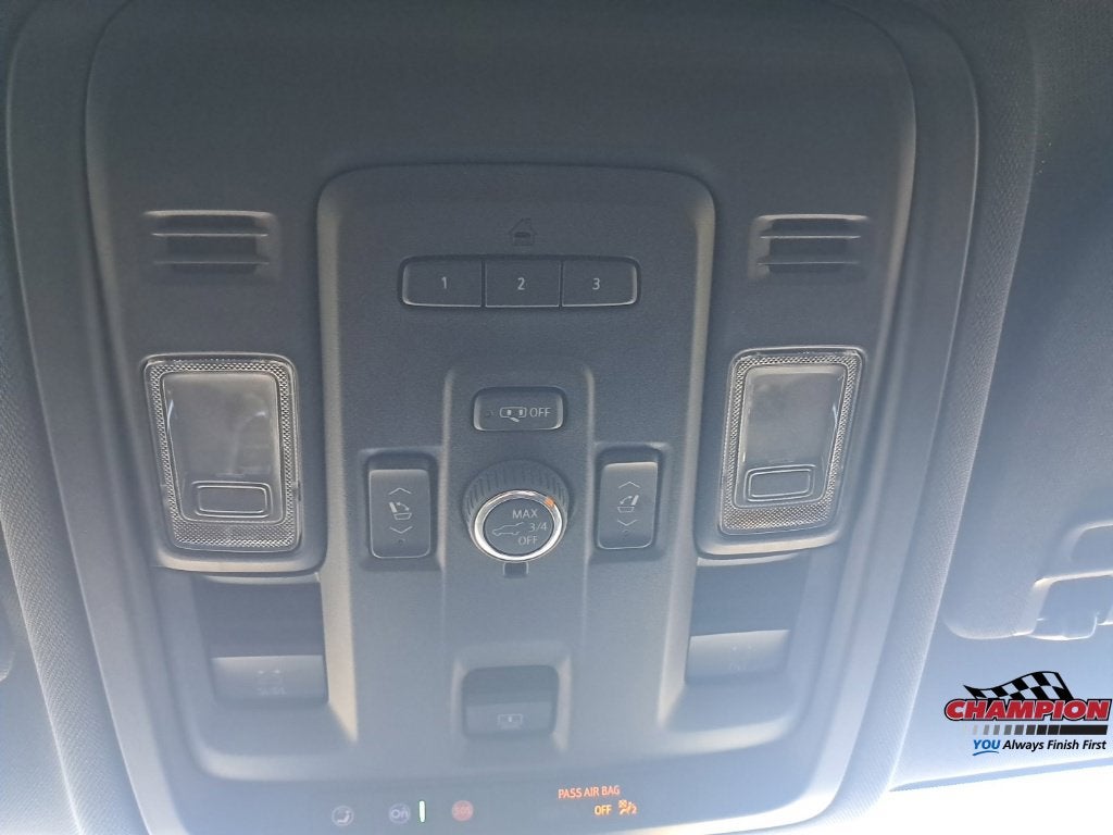 2023 Chevrolet Suburban RST