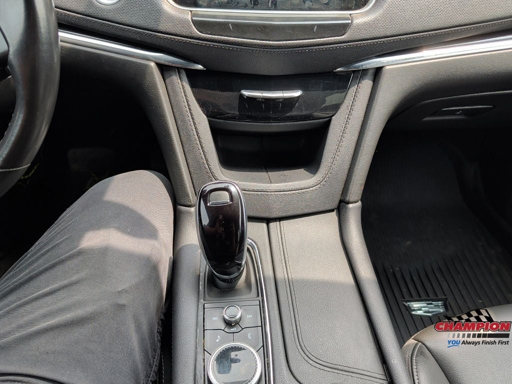 2023 Cadillac XT6 AWD Luxury