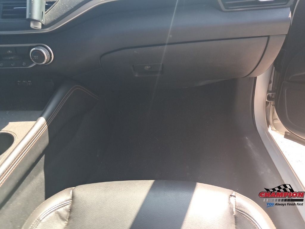 2020 Nissan Altima SR FWD