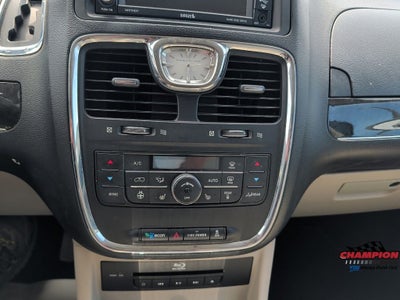 2014 Chrysler Town & Country Touring-L