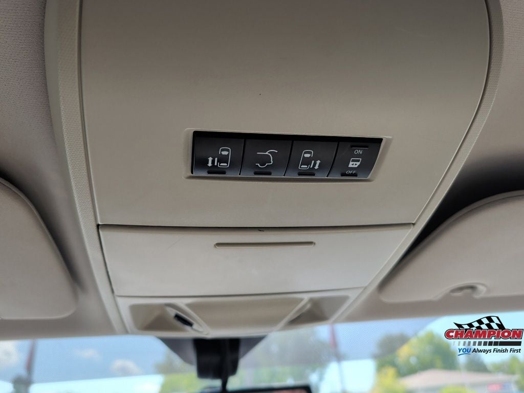 2014 Chrysler Town & Country Touring-L