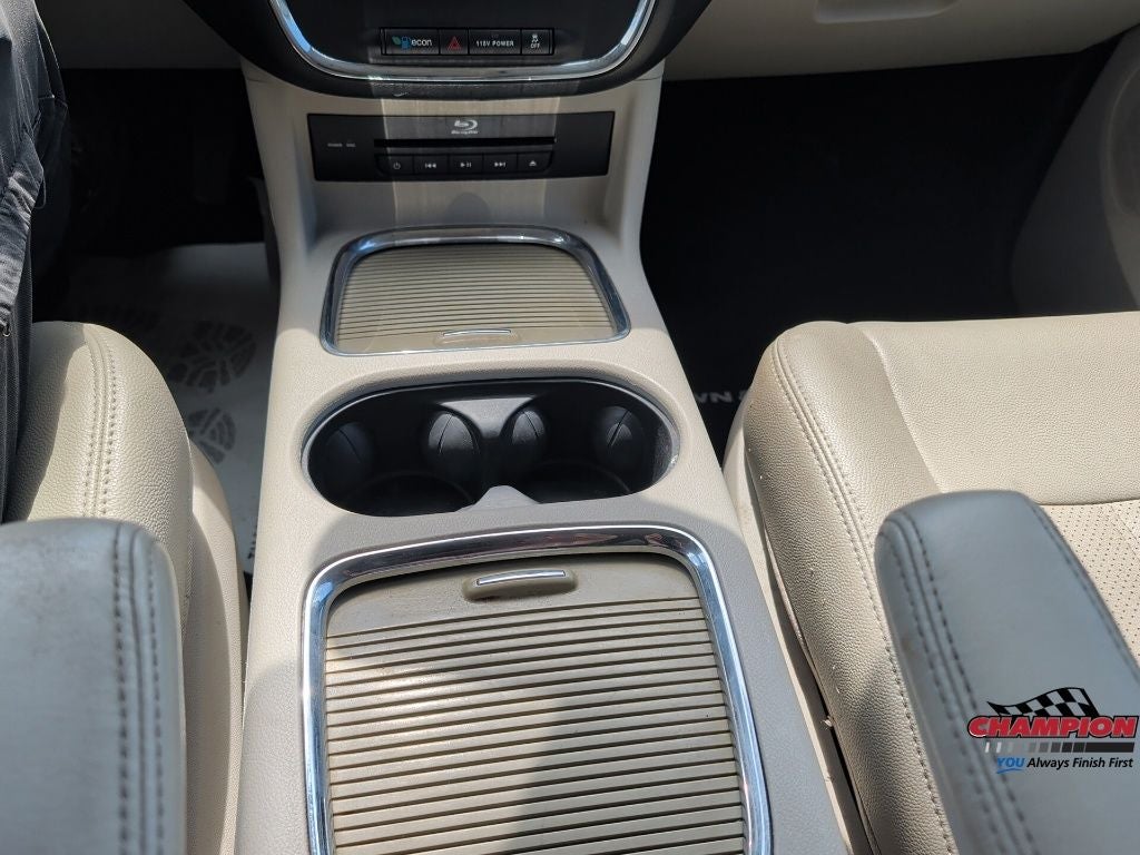 2014 Chrysler Town & Country Touring-L