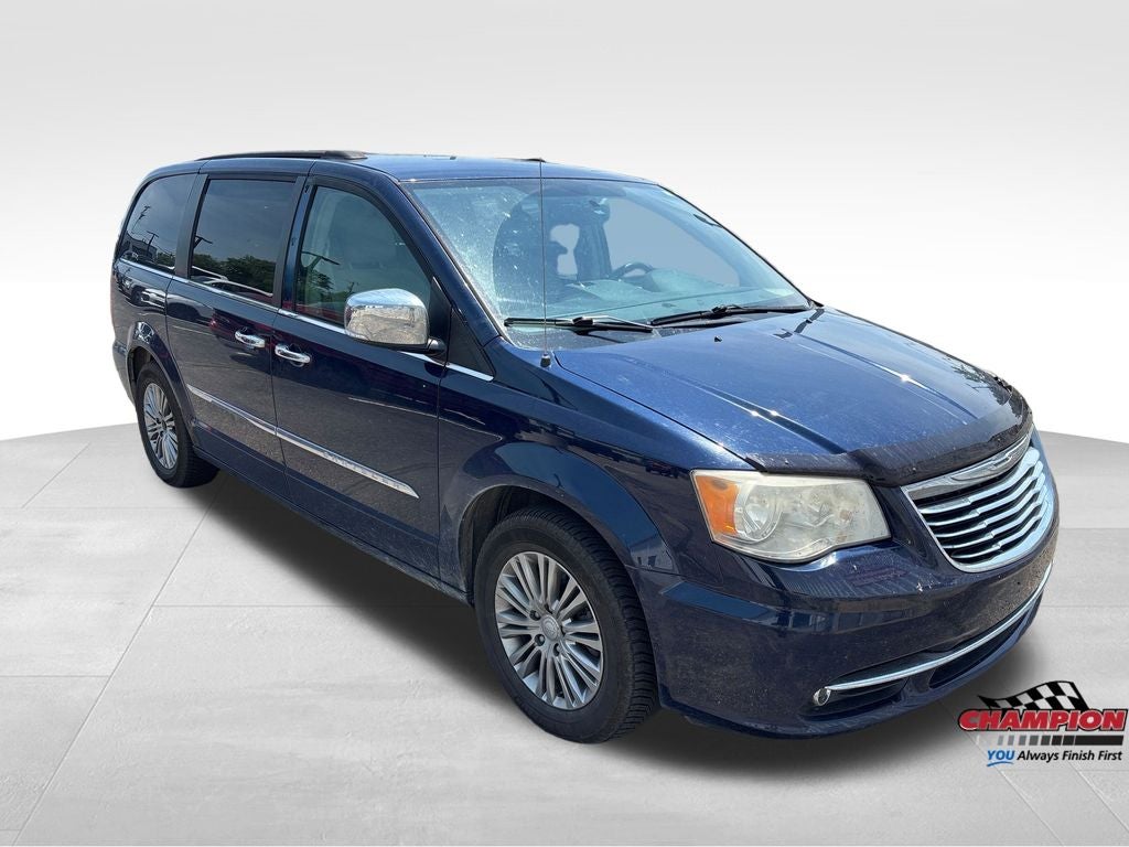 2014 Chrysler Town & Country Touring-L