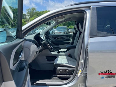 2024 GMC Terrain AWD SLE