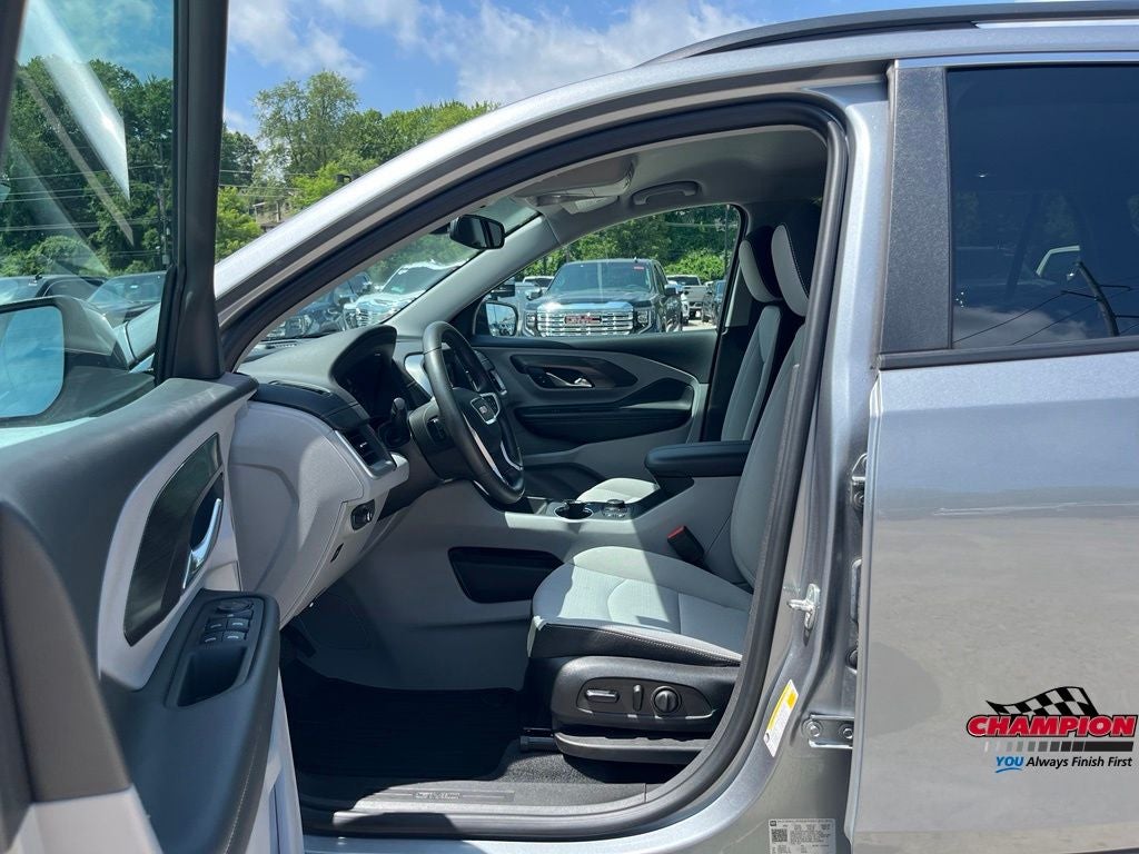 2024 GMC Terrain AWD SLE