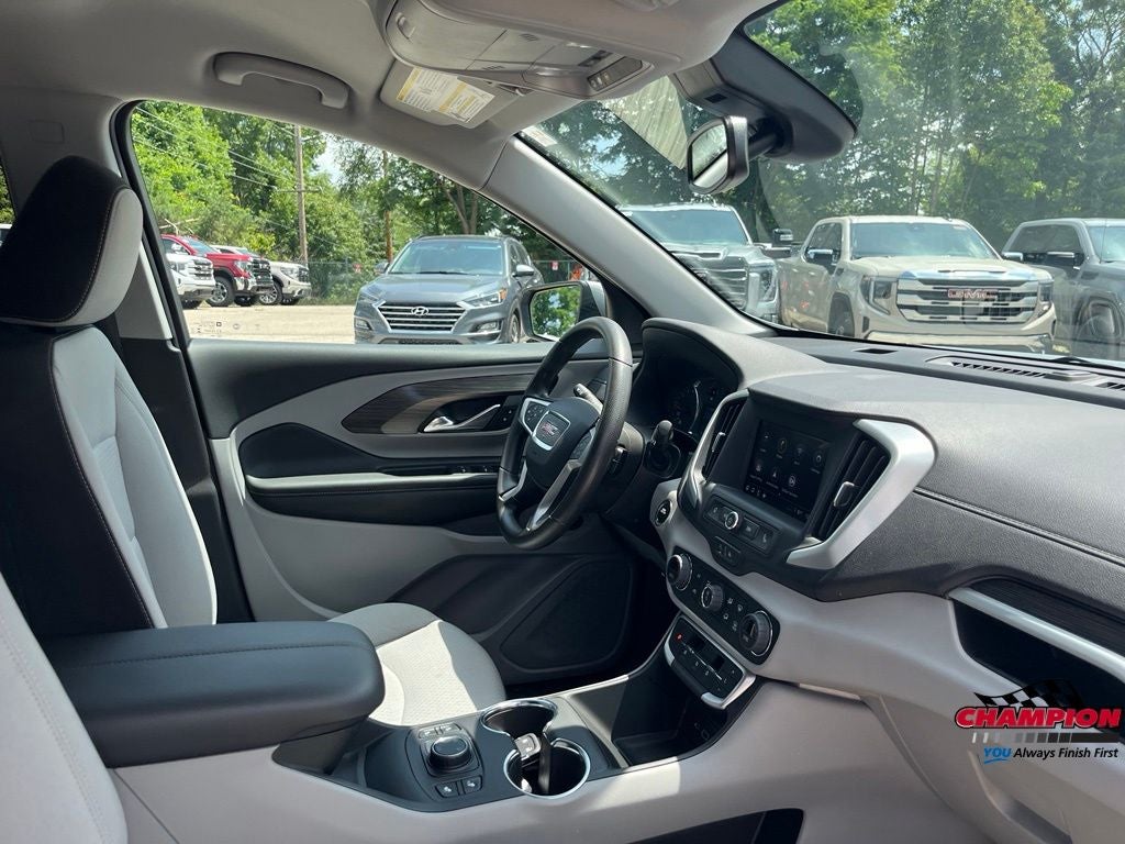 2024 GMC Terrain AWD SLE