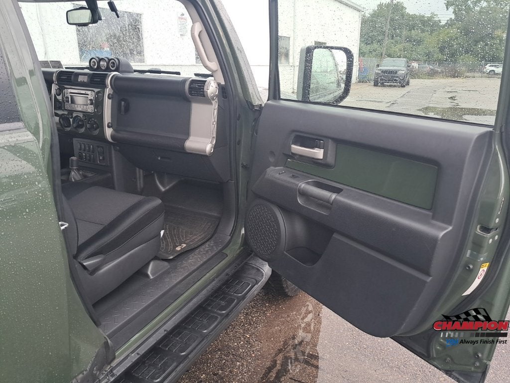2012 Toyota FJ Cruiser Base