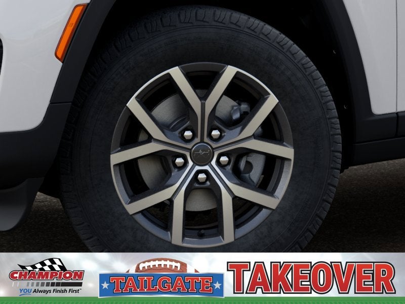 2027 Jeep Grand Cherokee GRAND CHEROKEE LAREDO X 4X4