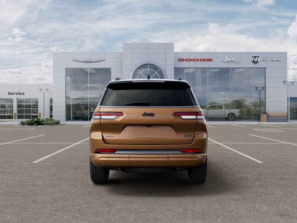 2027 Jeep Grand Cherokee GRAND CHEROKEE L SUMMIT 4X4