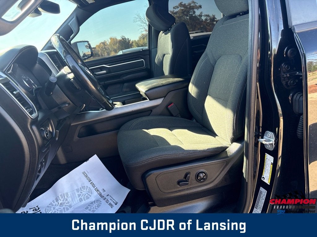2020 RAM 1500 Big Horn Crew Cab 4x4 5'7' Box