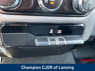 2021 RAM 1500 Big Horn Crew Cab 4x4 5'7' Box