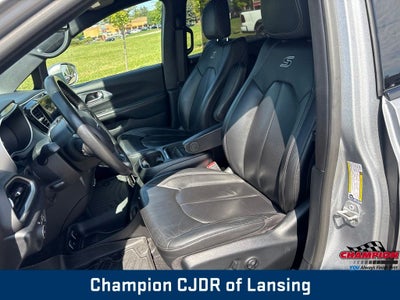 2020 Chrysler Pacifica Touring L