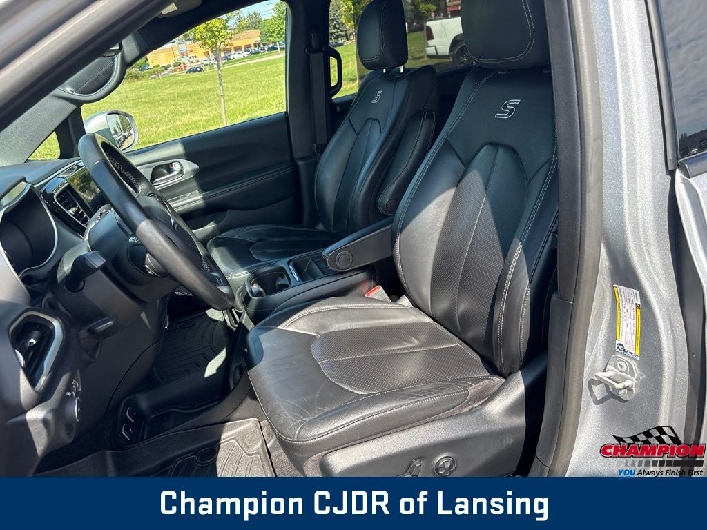 2020 Chrysler Pacifica Touring L