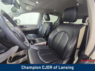 2023 Chrysler Pacifica Hybrid Touring L