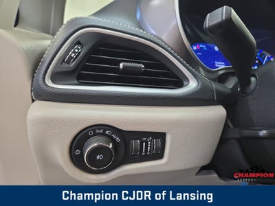 2023 Chrysler Pacifica Hybrid Touring L