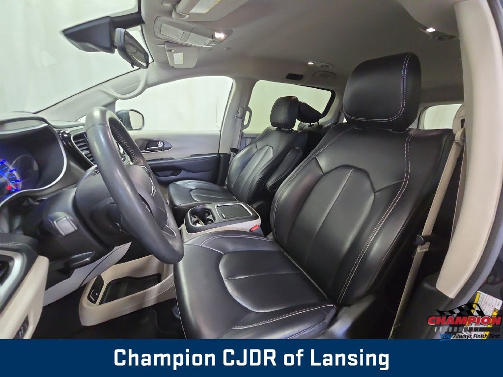 2023 Chrysler Pacifica Hybrid Touring L