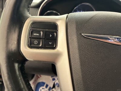 2012 Chrysler 200 Touring