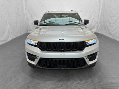 2023 Jeep Grand Cherokee Altitude 4x4