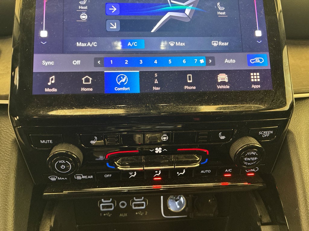 2023 Jeep Grand Cherokee Laredo 4x4