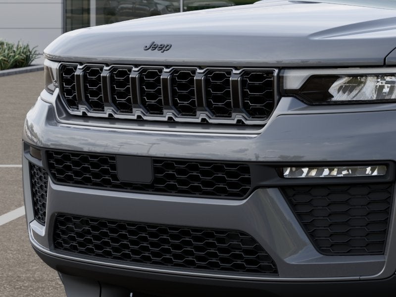 2027 Jeep Grand Cherokee GRAND CHEROKEE LIMITED 4X4