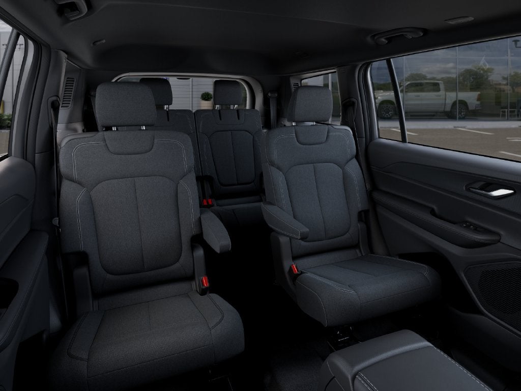 2027 Jeep Grand Cherokee GRAND CHEROKEE L LAREDO X 4X4