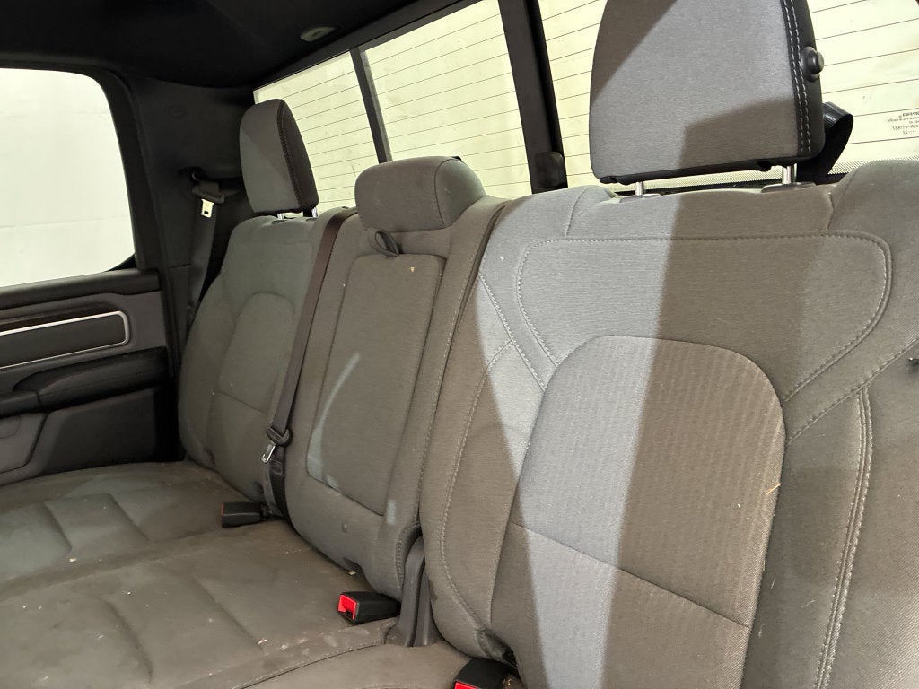 2022 RAM 1500 Big Horn Crew Cab 4x4 5'7' Box