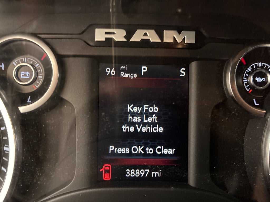 2023 RAM 1500 Big Horn Crew Cab 4x4 5'7' Box