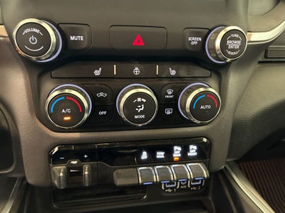 2020 RAM 1500 Big Horn Crew Cab 4x4 5'7' Box