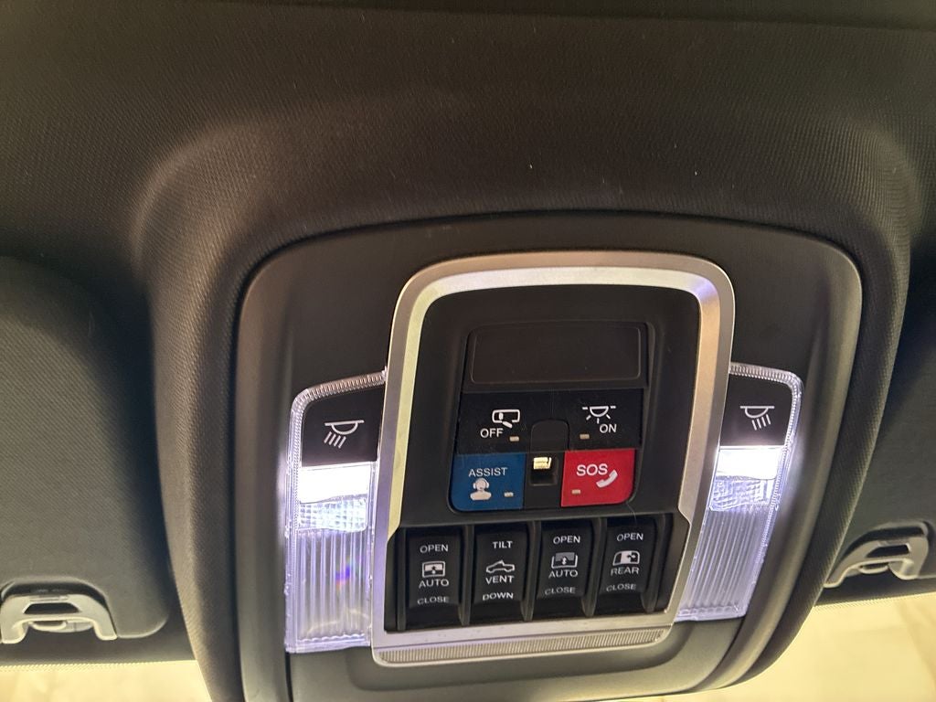 2020 RAM 1500 Big Horn Crew Cab 4x4 5'7' Box