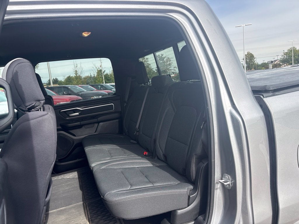 2020 RAM 1500 Big Horn Crew Cab 4x4 5'7' Box