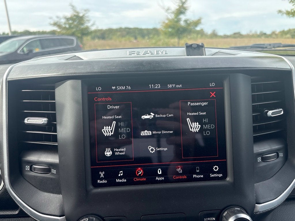 2020 RAM 1500 Big Horn Crew Cab 4x4 5'7' Box