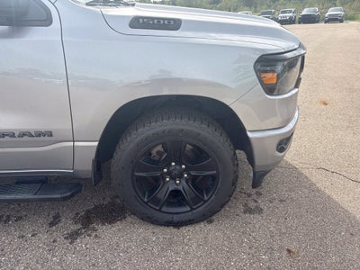 2020 RAM 1500 Big Horn Crew Cab 4x4 5'7' Box