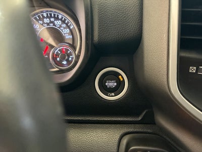 2020 RAM 1500 Big Horn Crew Cab 4x4 5'7' Box