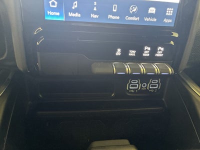2023 RAM 1500 Laramie Crew Cab 4x4 5'7' Box