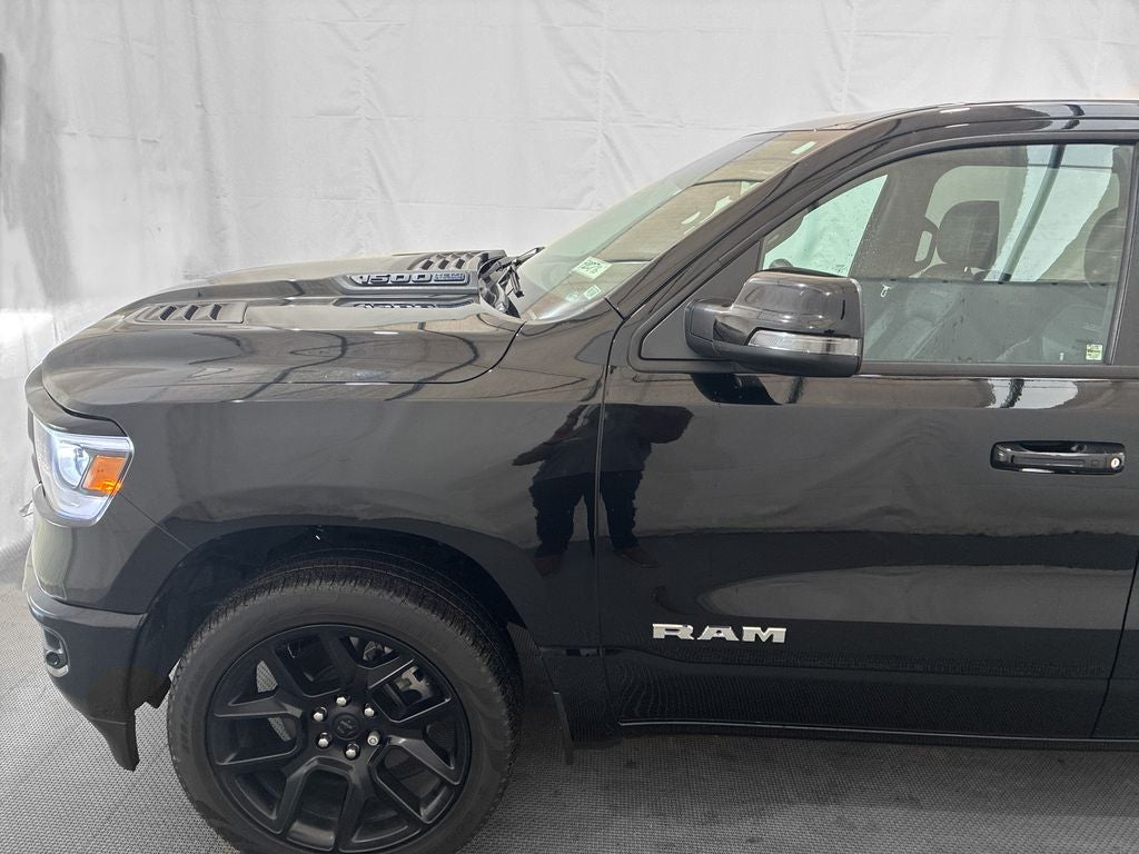 2023 RAM 1500 Laramie Crew Cab 4x4 5'7' Box