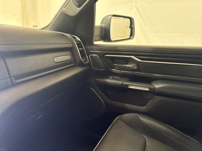 2023 RAM 1500 Laramie Crew Cab 4x4 5'7' Box