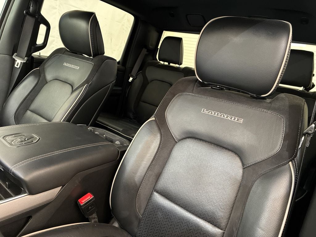 2023 RAM 1500 Laramie Crew Cab 4x4 5'7' Box