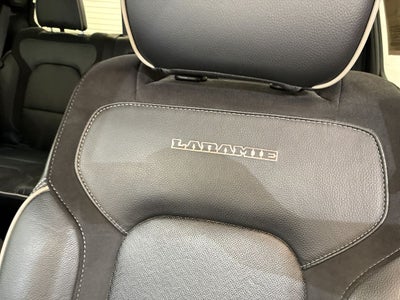 2023 RAM 1500 Laramie Crew Cab 4x4 5'7' Box